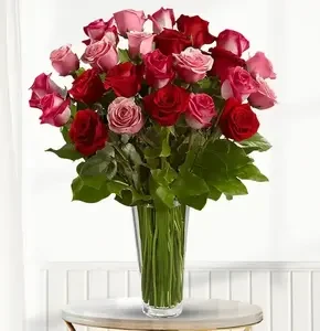 Red & Pink Roses Vase